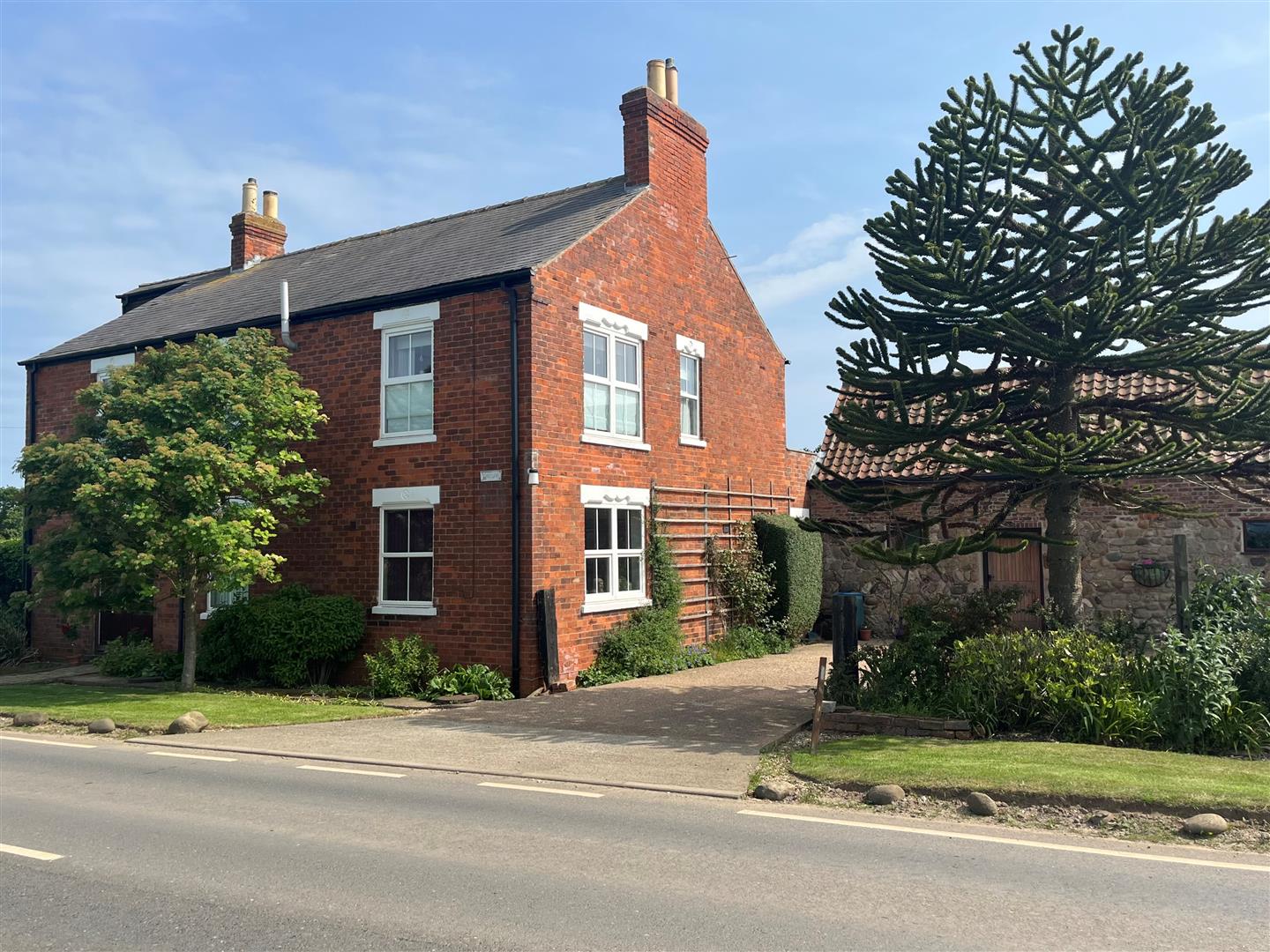 Westfield Hull Road, Withernsea, Westfield, HU19 2EH